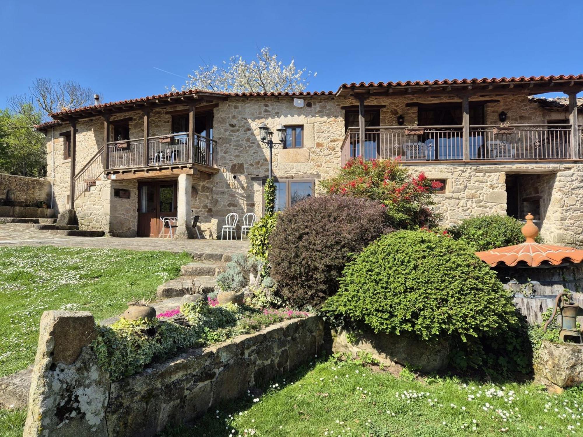 As Alburinas Villa Bolmente ภายนอก รูปภาพ